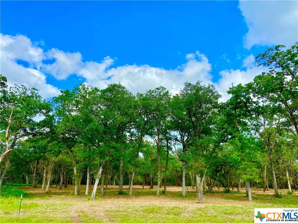 Inez, TX 77968,208 Post Oak RD