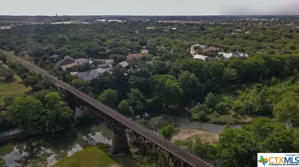 New Braunfels, TX 78130,9 Gruene Wald