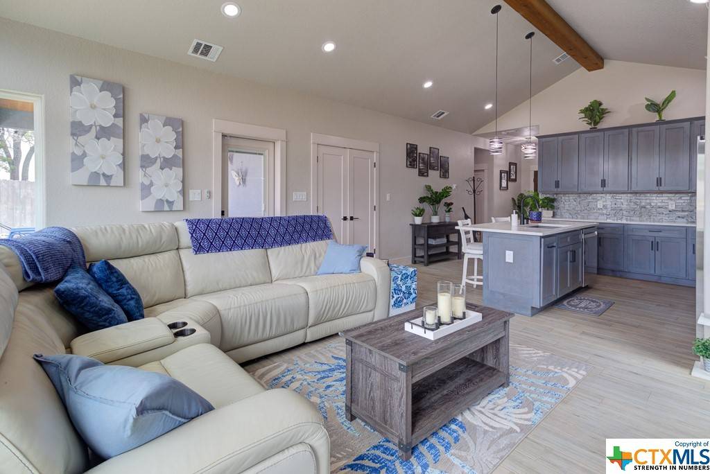 Fischer, TX 78623,1310 Yaupon DR
