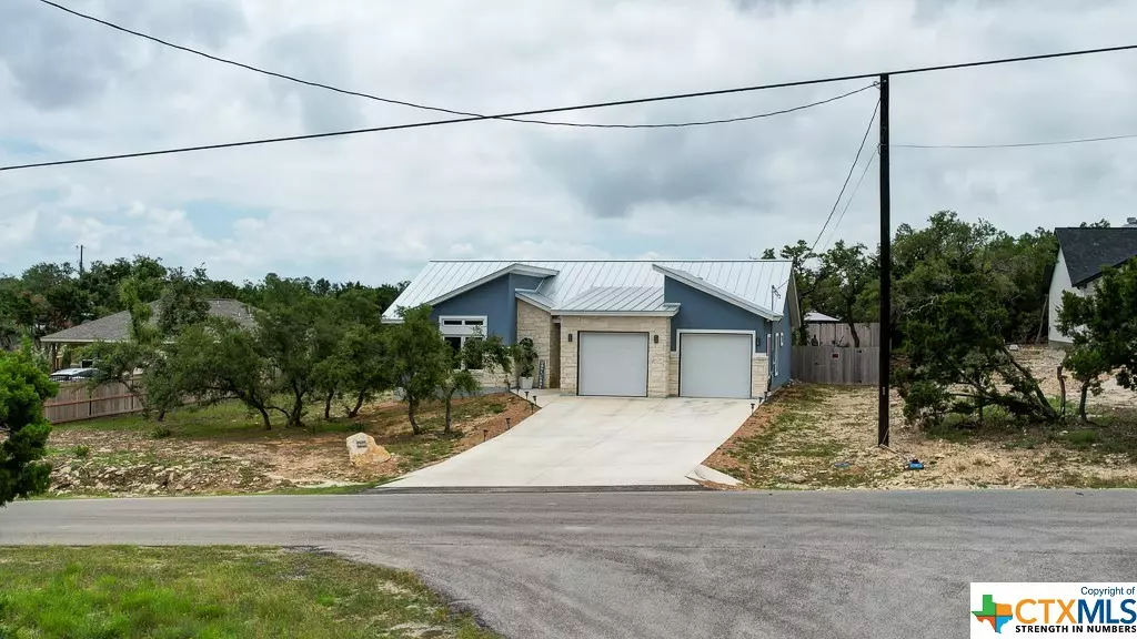 1310 Yaupon DR, Fischer, TX 78623