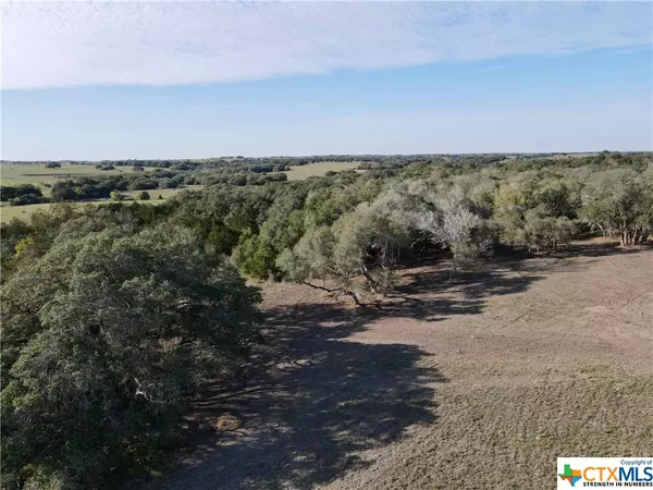 3884 County Road 256, Moulton, TX 77975