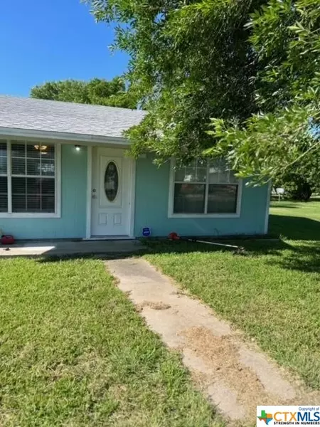 1206 W Baltimore AVE, Seadrift, TX 77983