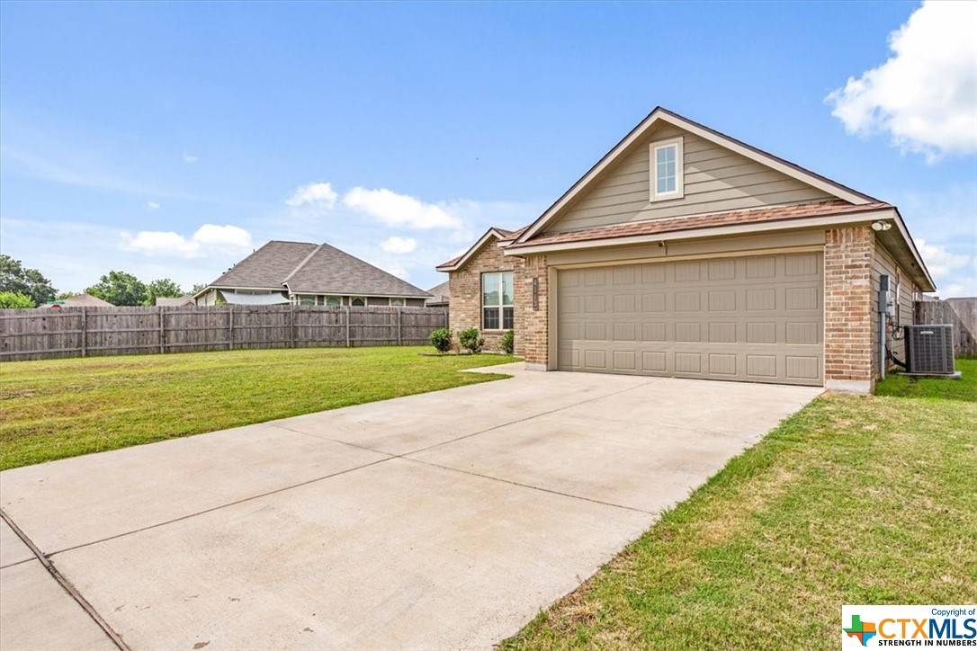 Waco, TX 76705,4113 King Ranch RD