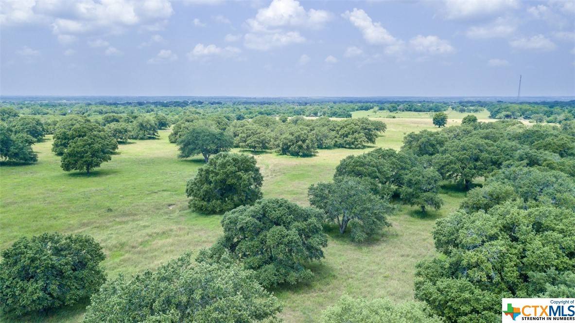Cuero, TX 77954,3240 Concrete Edgar RD