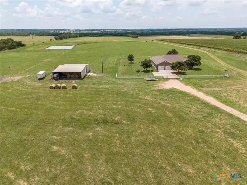 734 E FM 485, Cameron, TX 76520