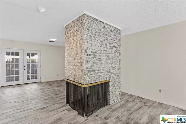 Waco, TX 76710,4807 Swan Lake CIR