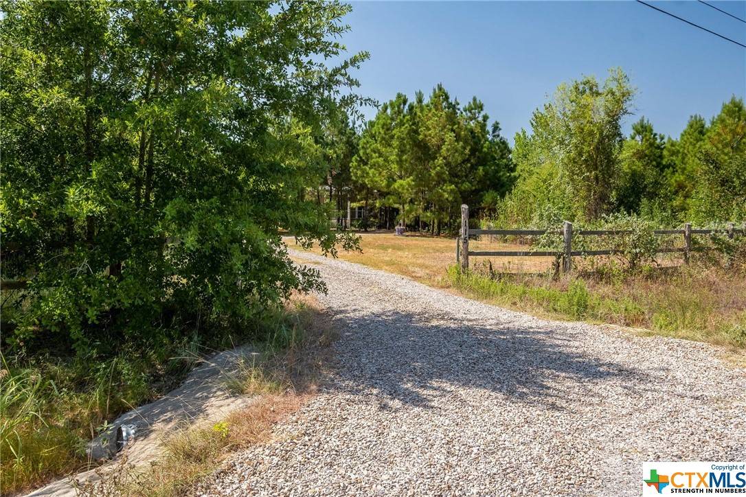 Paige, TX 78659,115 Cardinal LOOP