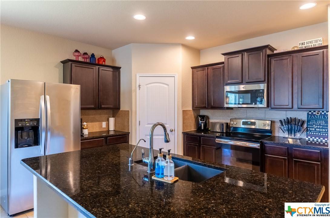 New Braunfels, TX 78130,734 Cornflower CT