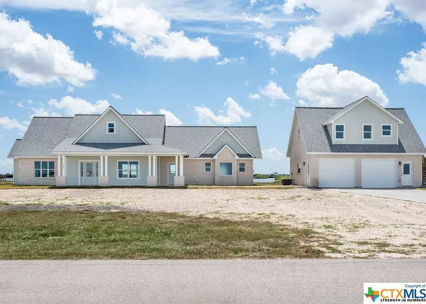 105 Redfish Retreat DR, Port Lavaca, TX 77979