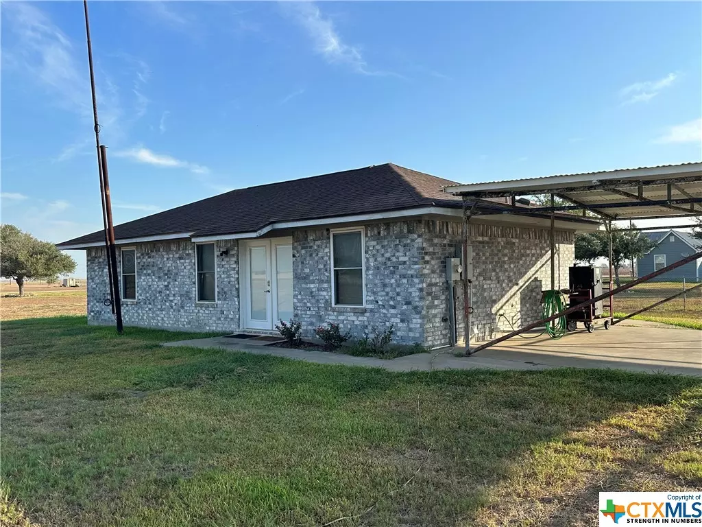 Bloomington, TX 77951,1354 Phillips RD