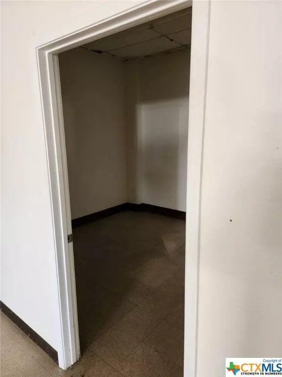 Eagle Lake, TX 77434,807 E Main