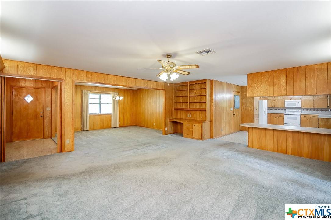 Victoria, TX 77904,103 Tropical DR