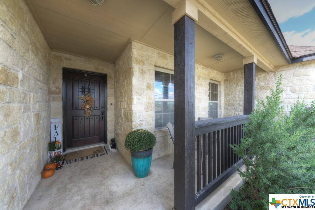 Floresville, TX 78114,4215 Lucas RD