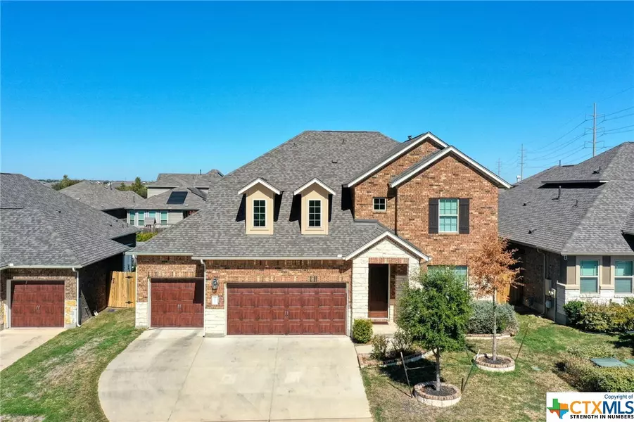 1202 Knowles DR, Hutto, TX 78634