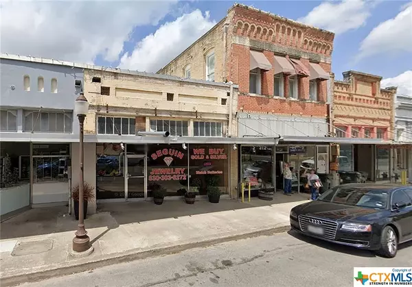 Seguin, TX 78155,108 N Austin ST