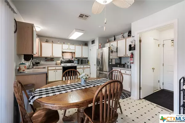 Kyle, TX 78640,104 Julia CV