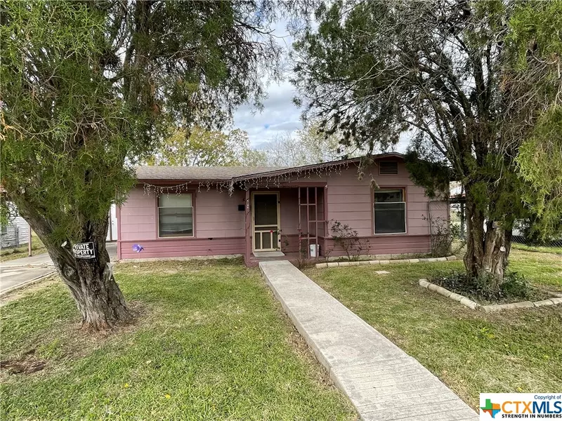 3102 Oaklawn ST, Victoria, TX 77901