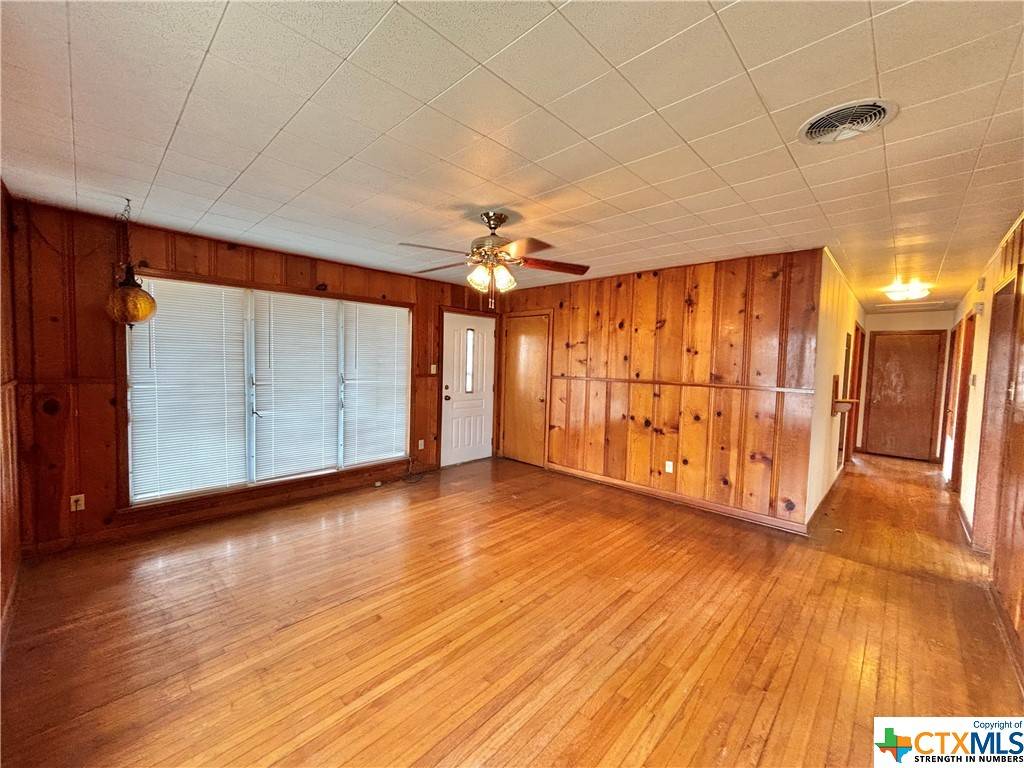 Port Lavaca, TX 77979,2016 Justice DR