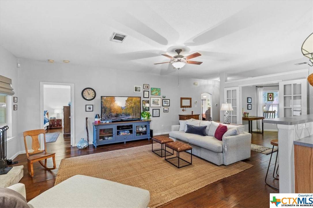 104 Hidden Fawn,  Cibolo,  TX 78108