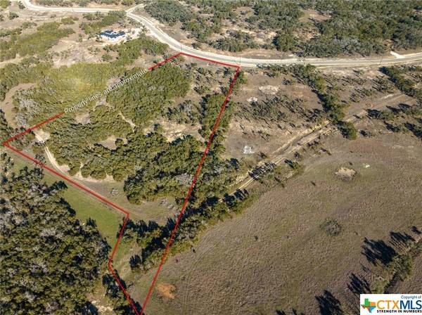 642 Windmill Ridge DR, Blanco, TX 78606