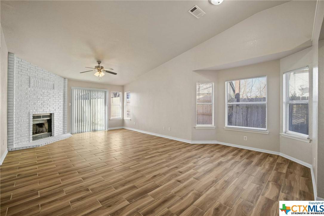 Temple, TX 76504,808 Filly LN