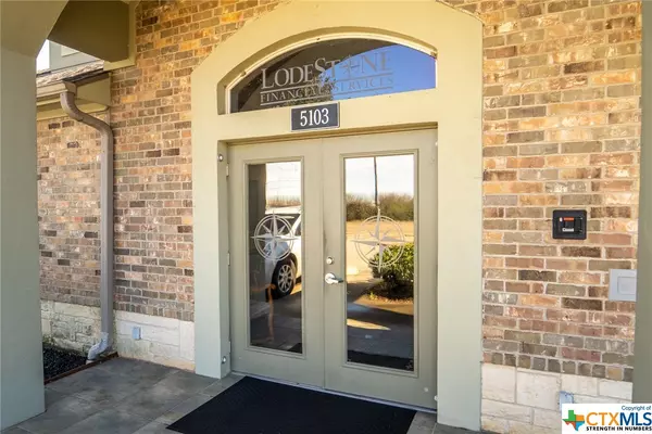 Victoria, TX 77904,5103 E Airline RD