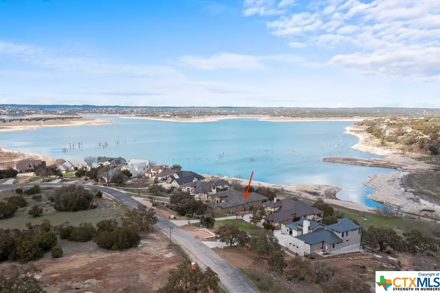 538 Oak Shores DR, Canyon Lake, TX 78133