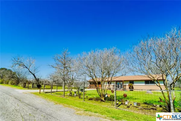 4410 Luther RD, Seguin, TX 78155