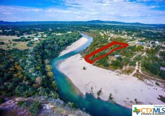 Pipe Creek, TX 78063,299 Riverside DR