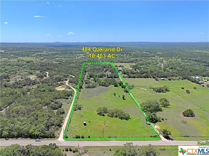 484 Oakland DR, Blanco, TX 78606