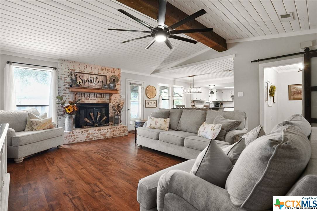 Lampasas, TX 76550,276 Mockingbird LN