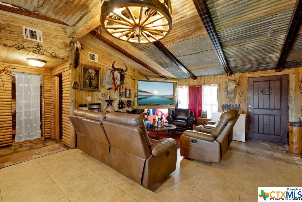 Seguin, TX 78155,661 Longhorn TRL