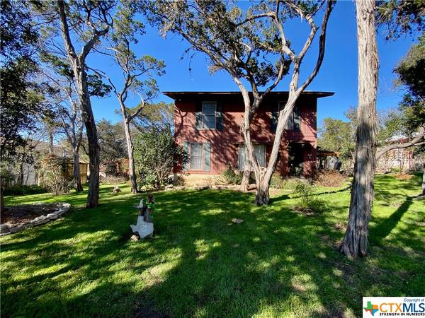 496 Black Bass RD,  Lakehills,  TX 78063