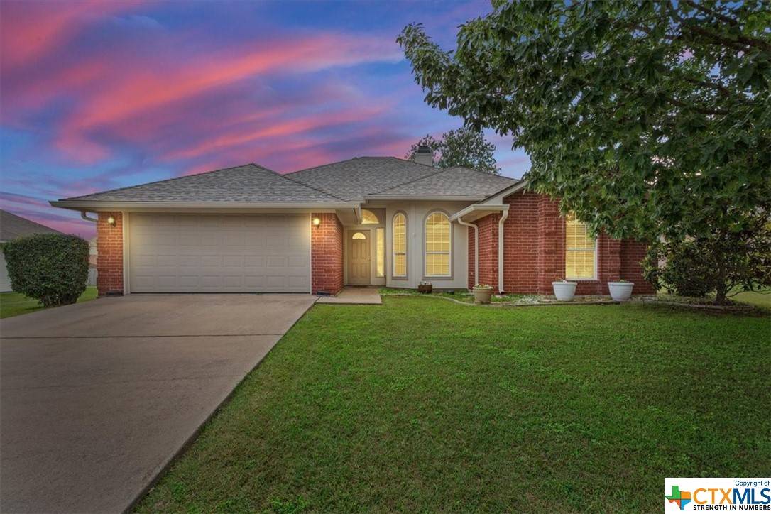 112 Topaz CIR,  Hewitt,  TX 76643