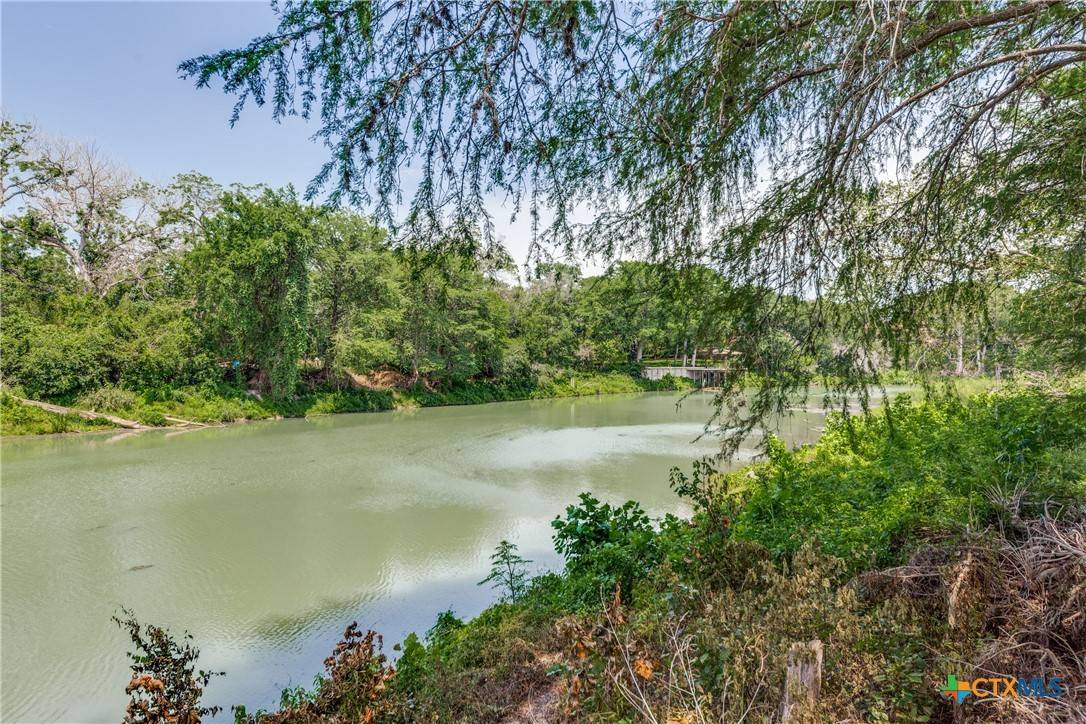 Seguin, TX 78155,309 Meadow Lake DR