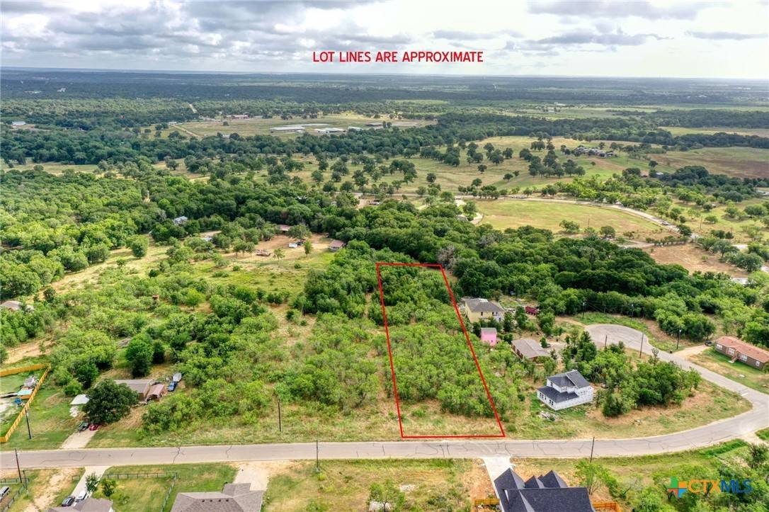 130 Blushing DR, Cedar Creek, TX 78612
