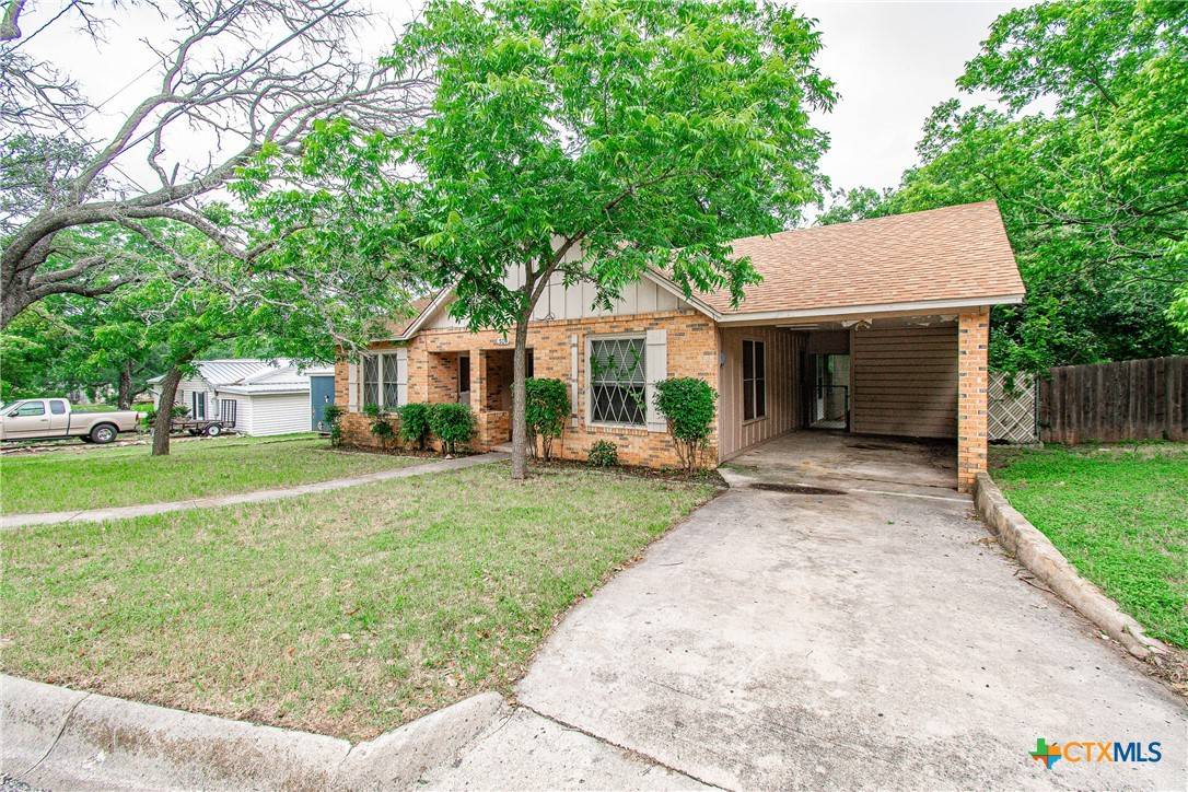 Lampasas, TX 76550,304 S Howe ST