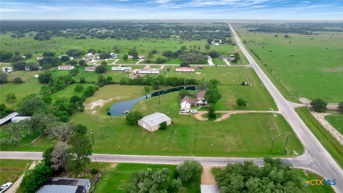 Inez, TX 77968,3662 N Fm 444