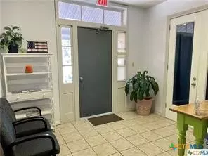 Seguin, TX 78155,523 E Donegan ST