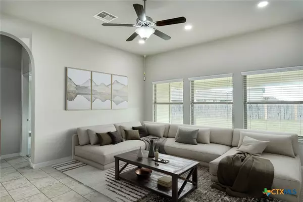 Hutto, TX 78634,124 W Highfield ST