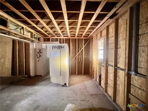 Cuero, TX 77954,305 E Second ST