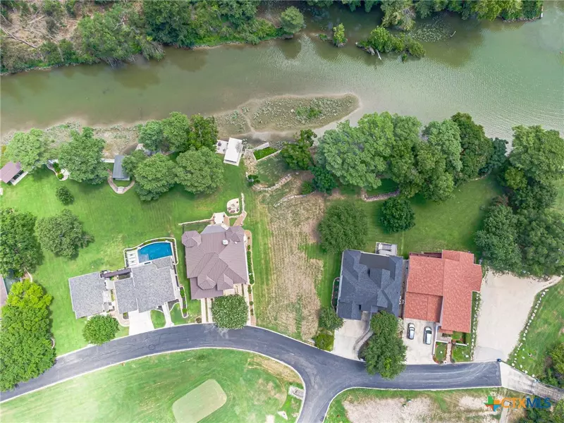 140 Bandit Beach RD, New Braunfels, TX 78130