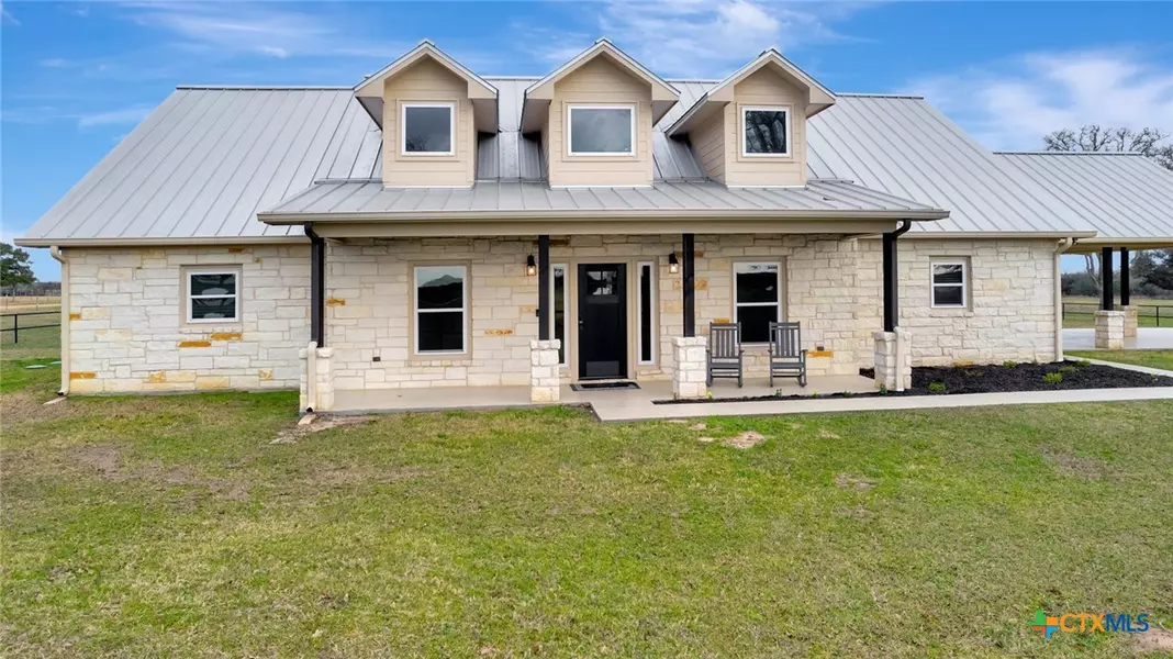 885 Del Goehring RD, Yorktown, TX 78164