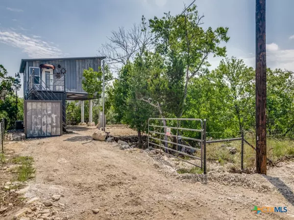 1143 Brook Valley DR, Canyon Lake, TX 78133