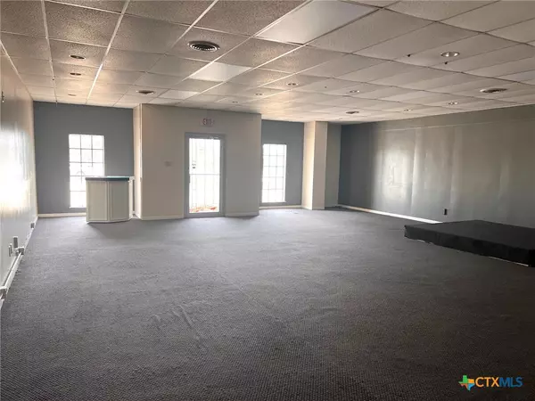 Killeen, TX 76543,810 and 900 S W S Young DR