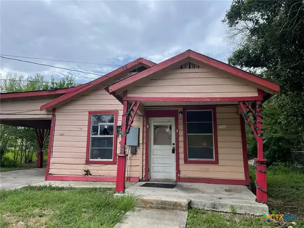 507 Riley ST, Seguin, TX 78155