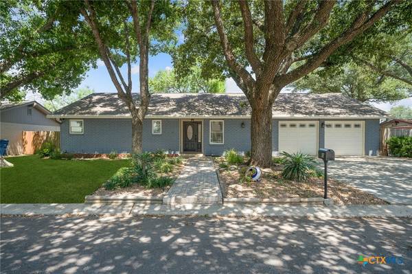 410 W Tanglewood DR,  New Braunfels,  TX 78130