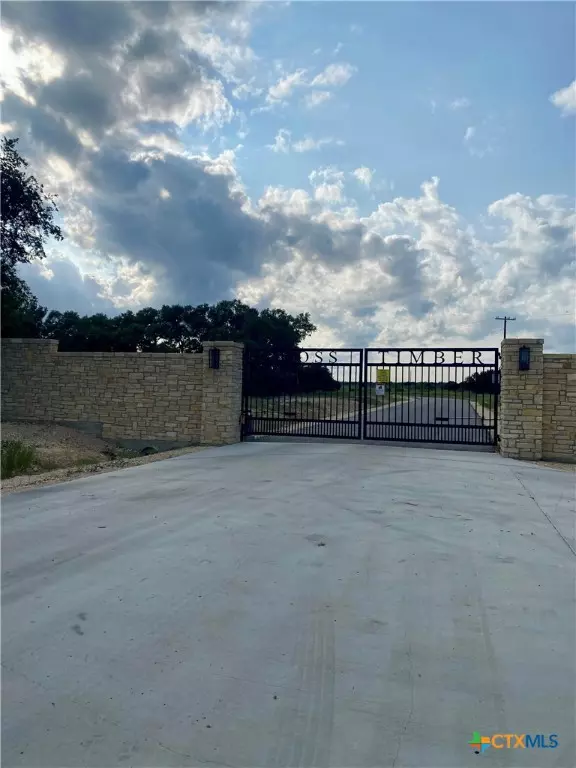 30 Shin Oak DR, Lampasas, TX 76550