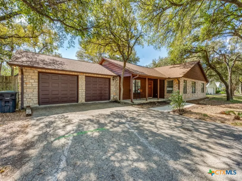 1415 Lazy LN, San Marcos, TX 78666