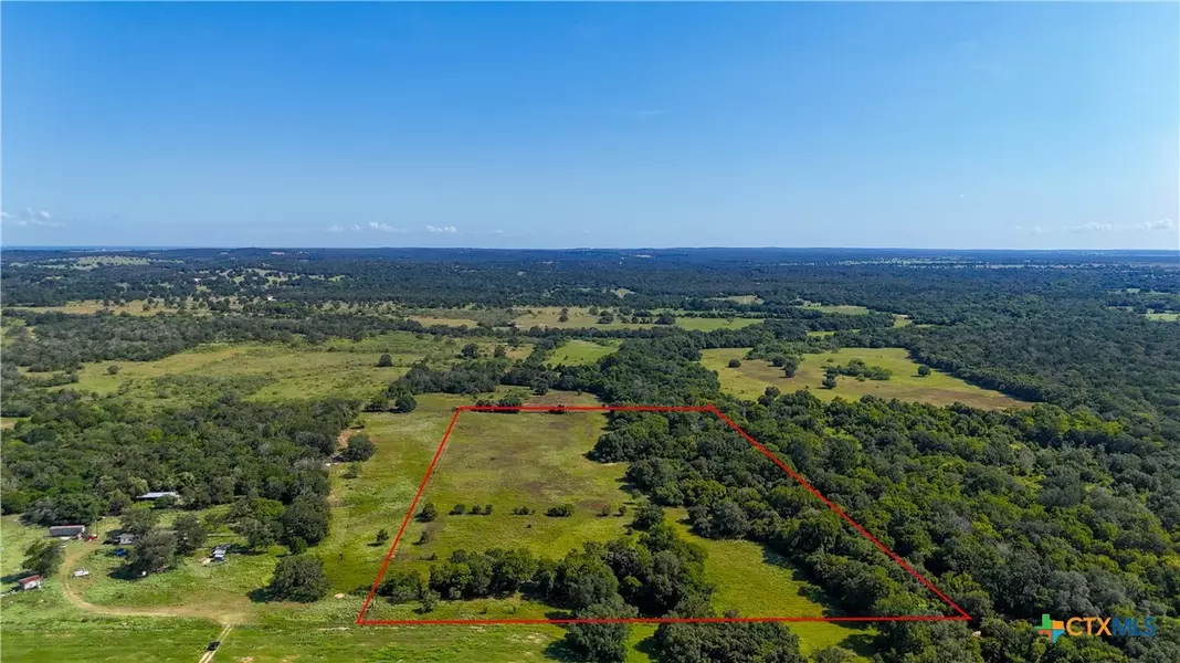 985 Dewberry LN, Harwood, TX 78632